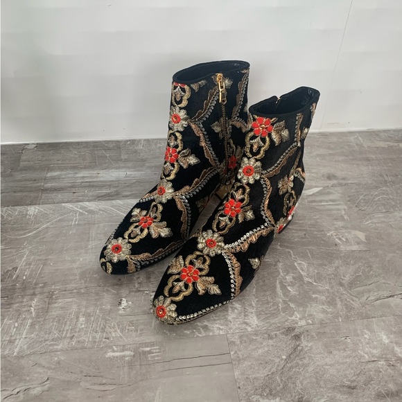 Russell and Bromley heeled ankle boots - Picture 4 of 10